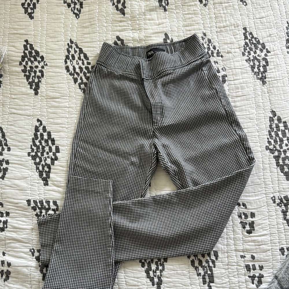 Zara Black and White Checkered Women's Pants